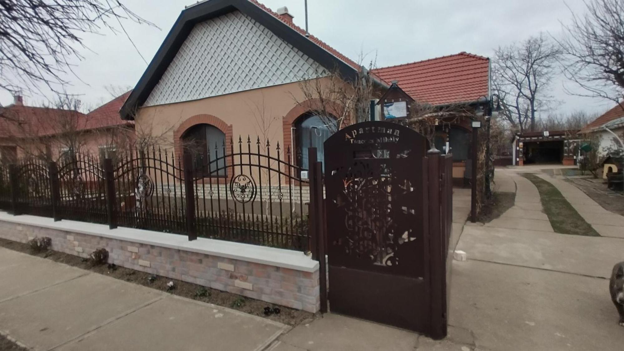 Berettyóújfalu Bundik Vendeghaz 아파트 외부 사진